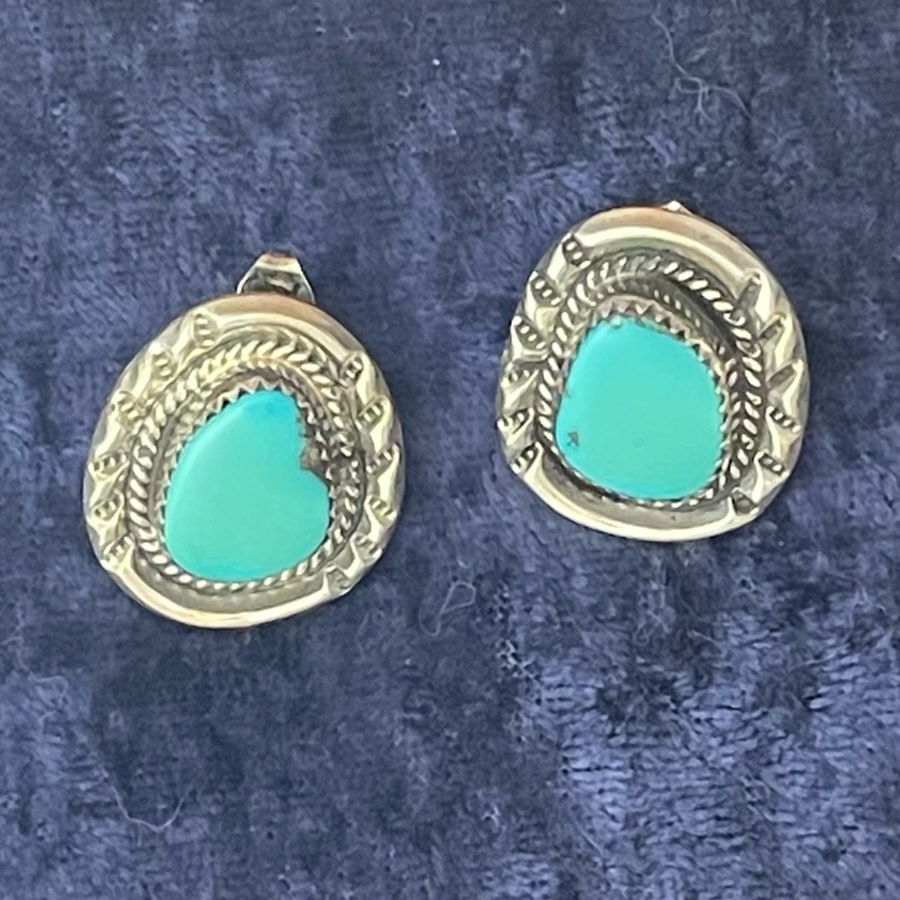 Southwest Vintage Turquoise Sterling Silver Post Earrings Unsigned Hand Made - Picture 7 of 14
